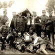 Bierens-met-groep-soldaten