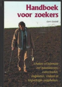 Cover of Handboek voor zoekers: ‘Schatkist’ vol informatie over metaaldetectors, zoektechnieken, vindplaatsen, vondsten en langverborgen zoekgeheimen book