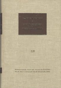 Cover of Over Aristocraten, Keezen en Preekstoels Klimmers: voorgeschiedenis en totstandbrenging van de omwenteling van 1795 te Bergen op Zoom book