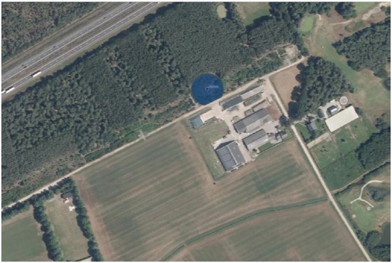 Recente luchtfoto van het (voormalige) rijksmonument aan het Bussereind (2018).