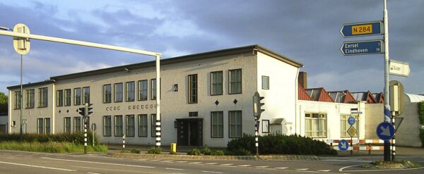 Het oude deel van de Agio sigarenfabriek in 2003, toen de fabriek nog in bedrijf was. Foto Winfried Thijssen (2003-06).