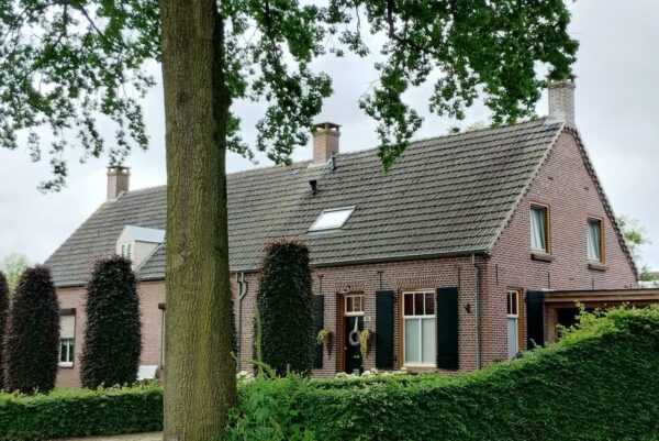 Voortseweg 19-19a. Foto Winfried Thijssen (2024-06).