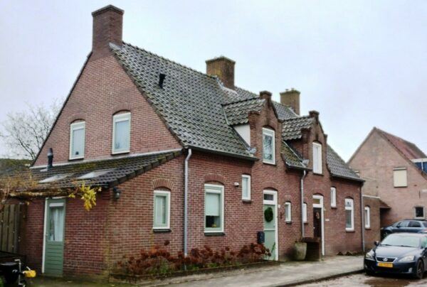 Eindhovenseweg 17-19. Foto Winfried Thijssen (2024-12).