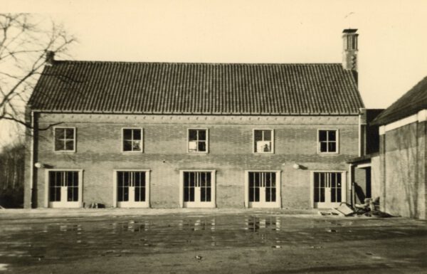 De gymzaal kort na de oplevering in 1953. Foto HSK De Acht Zaligheden, collectie Van Buul.